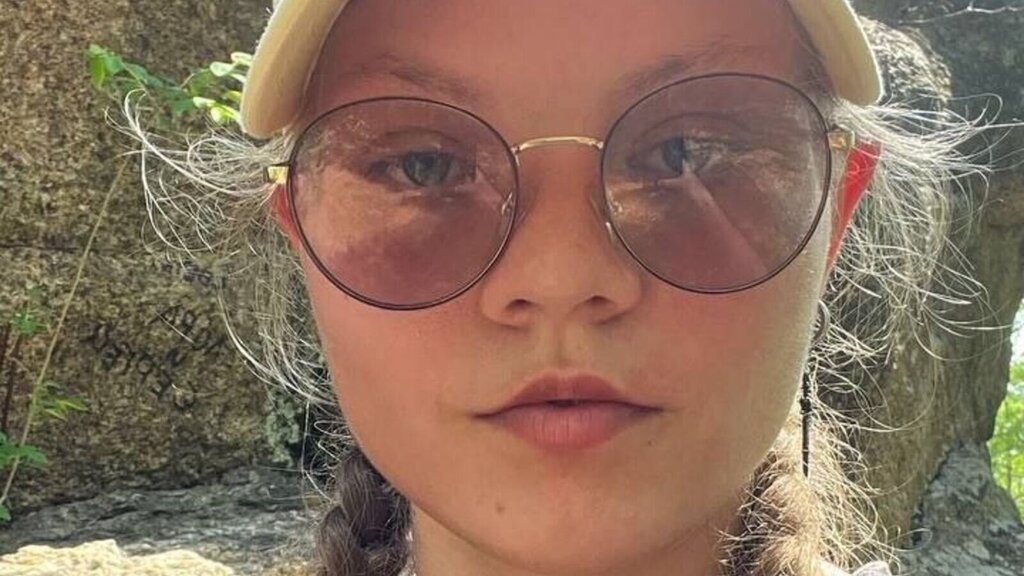 LaurieJone