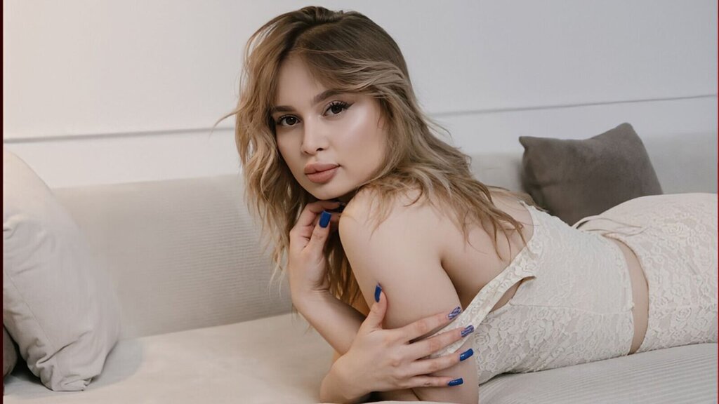 MileyLips