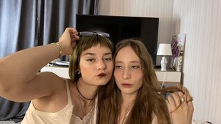 LaineAndCarina