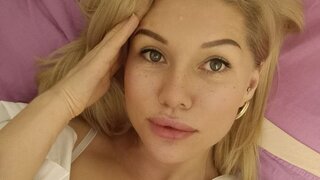 LindsiLuvviv